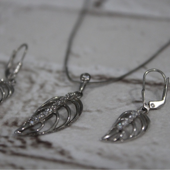 Silver White Gold Leaf Earrings Necklace - Picture 7 of 10